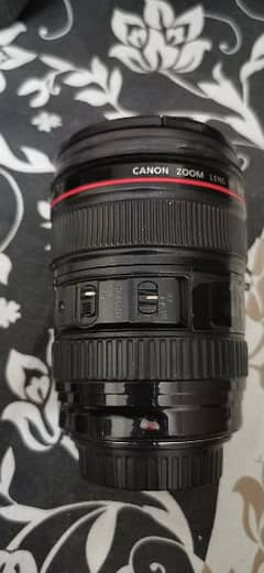 24-105 F4l is USM  CANON MOUNT 0