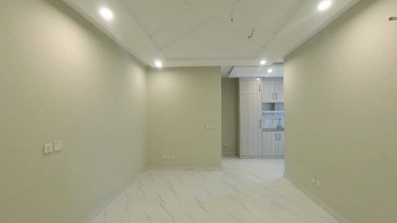 Prime Location 304 Square Feet Flat Up For Sale In Dream Gardens 18