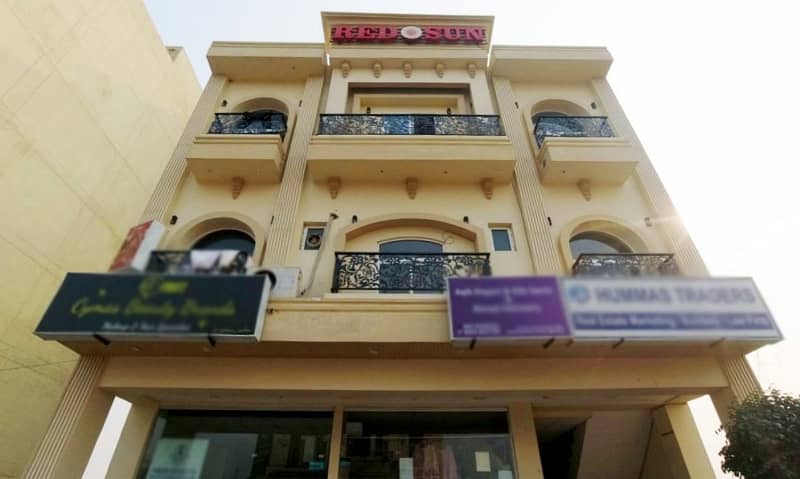 Prime Location 232 Square Feet Shop In 
Dream Gardens
 For Sale At Good Location 2