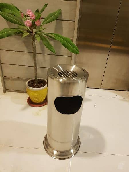 Ashtray bin | smoking bin | Dustbin stainless steel 03138928220 2