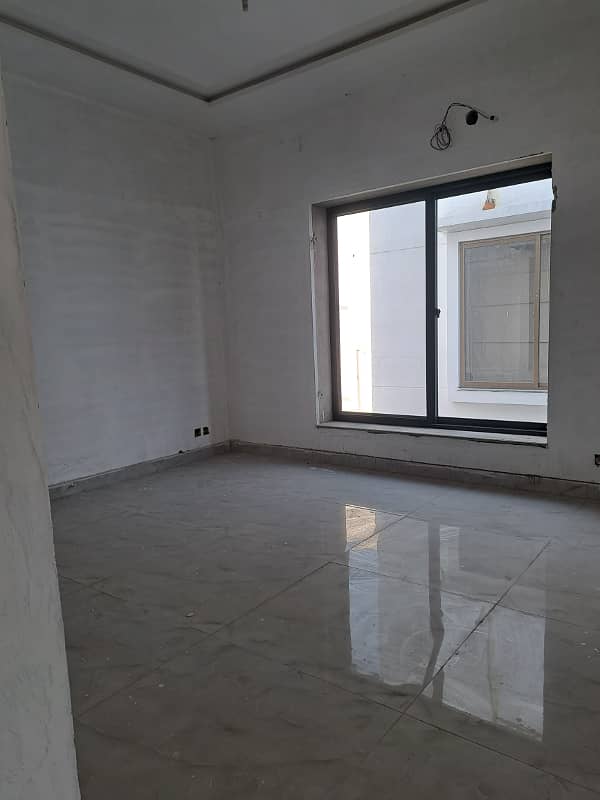 10 Marla House For Sale In
Dream Gardens
Phase-2 Lahore 17