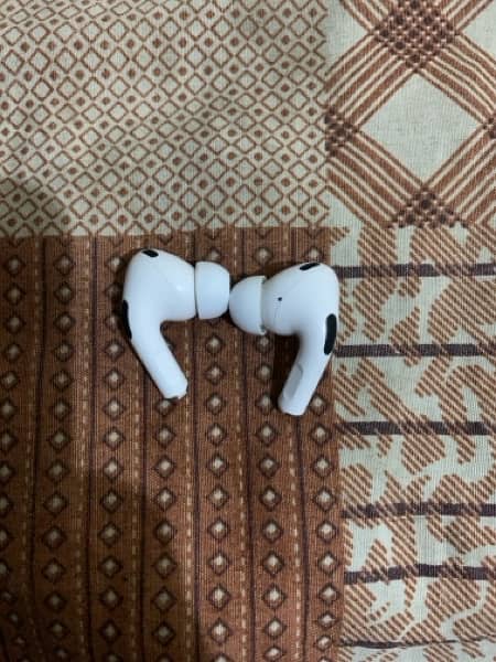AirPods Pro only 1