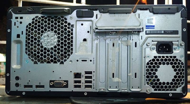 Hp Tower gaming PC 10/10 condition 2