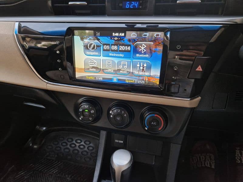 Toyota Corolla Altis Grande 2015 11