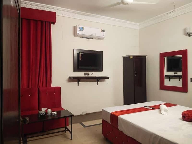 EXECUTIVE FAMILY HOTEL ROOMS 8