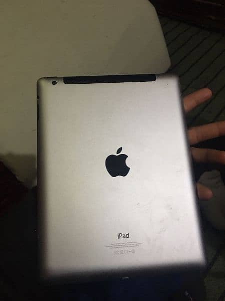 Apple I pad 4  64 gb 1