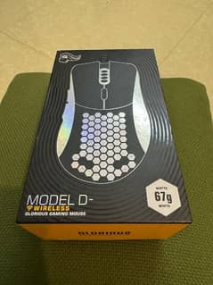 Glorious Model D Minus Wireless Mouse (Matte White) 0