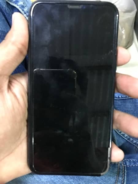 Iphone 11 pro 256gb pta approved 10/10 mint conditon 1
