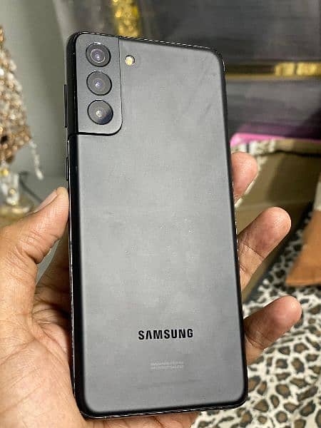 Samsung Galaxy S21+ 2