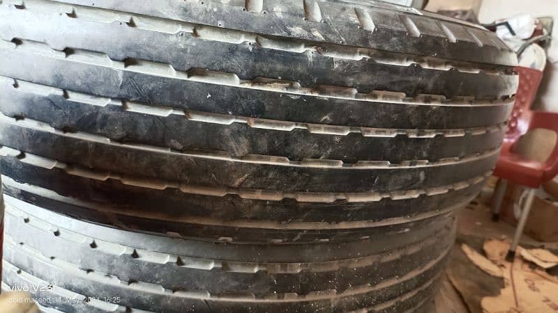 9 00 17 tyre good condition for jeep & 4x4 vehicle 1