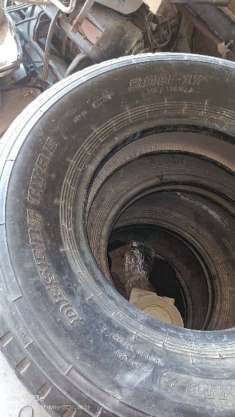 9 00 17 tyre good condition for jeep & 4x4 vehicle 2