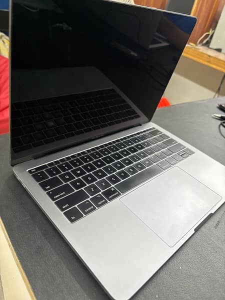 MacbookPro 2017, 13 inch, 256Gb 4