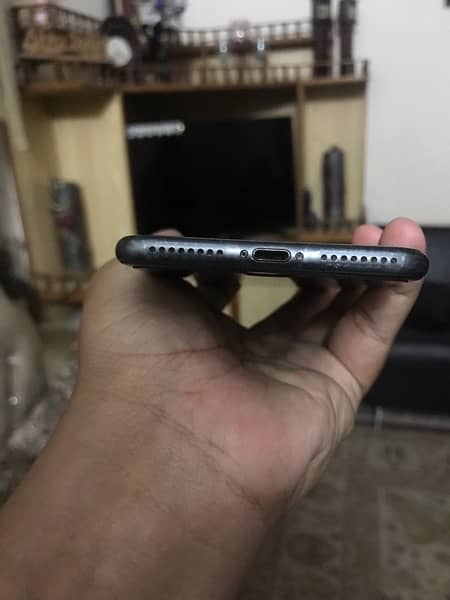 Iphone 8 Plus (Pta Approved) 7