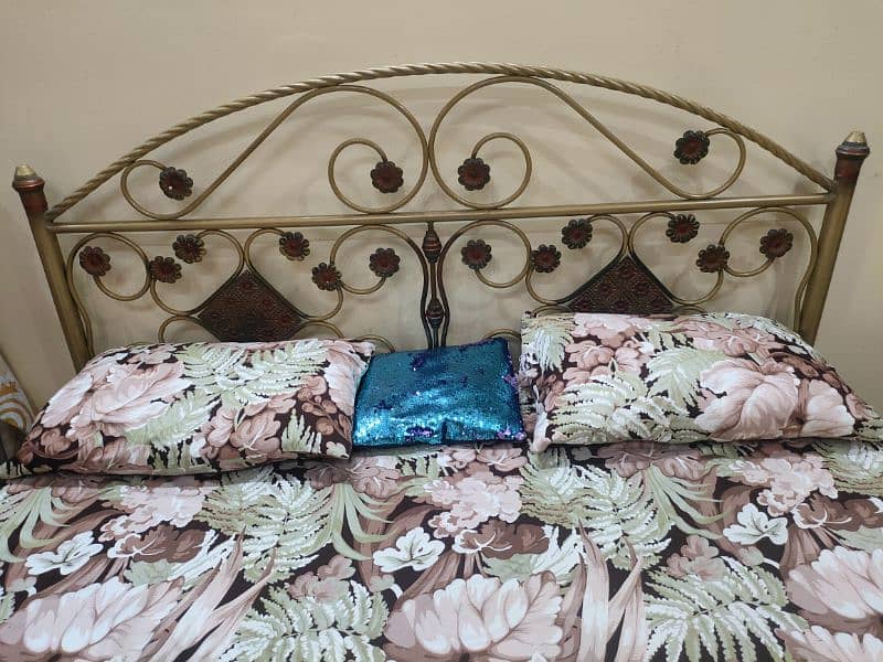 king size bed (in very good condition) 1