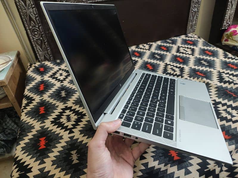 HP EliteBook 840 G7 4