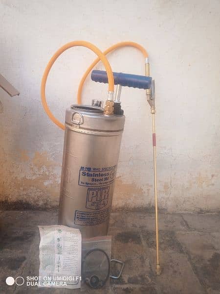 selling my hand operated sprayer 1