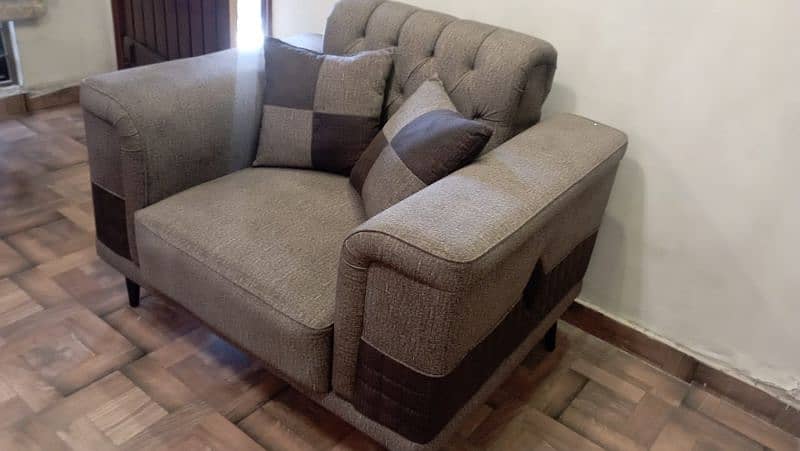 6 seater sofa set good condition 6