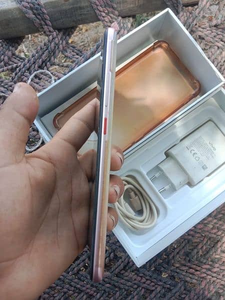 vivo s1 pro 10/10 with complete box lunch condition 6