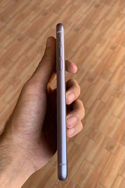iPhone 11 128gb PTA Approved 9