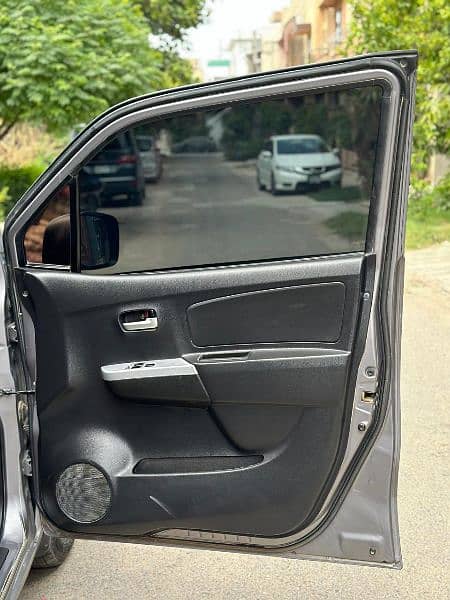 Suzuki Wagon R 2018 14