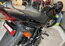 Yamaha YBR 125 Black 2024