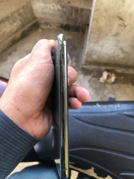 Iphone 11 pro 256gb PTA Approved 6