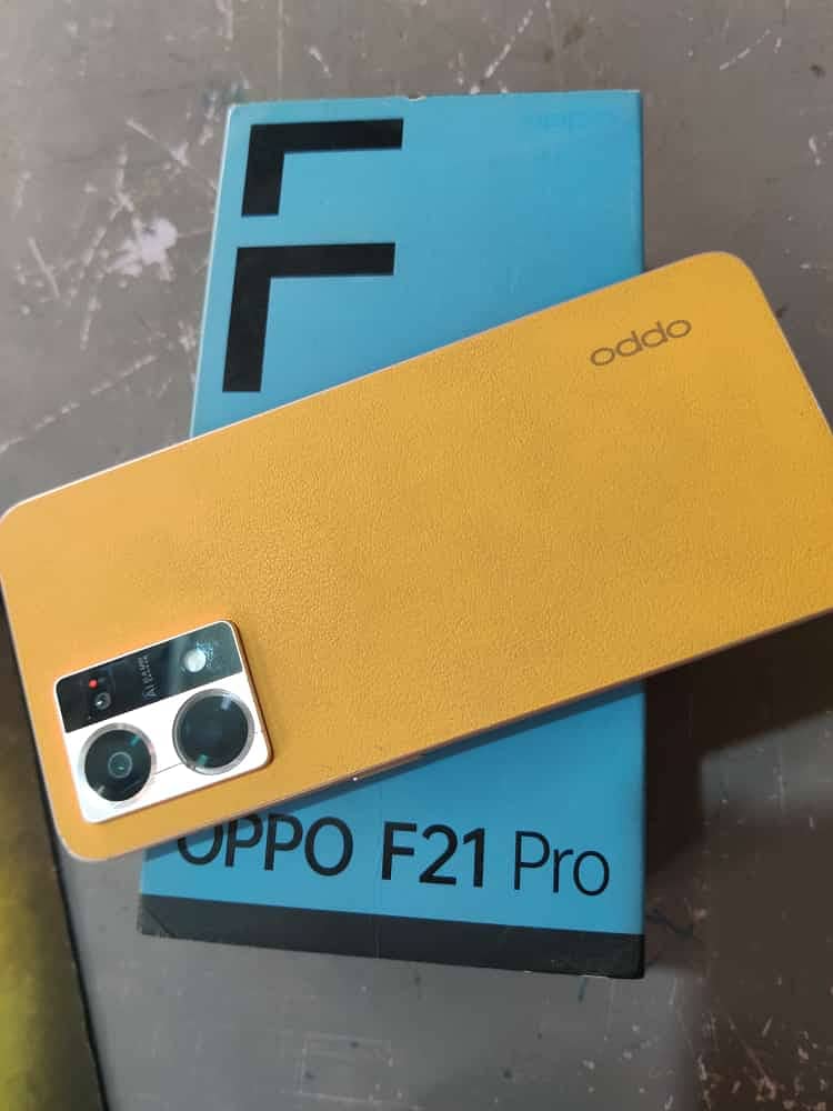 F21 PRO 8GB A128GB FULL BOX 0