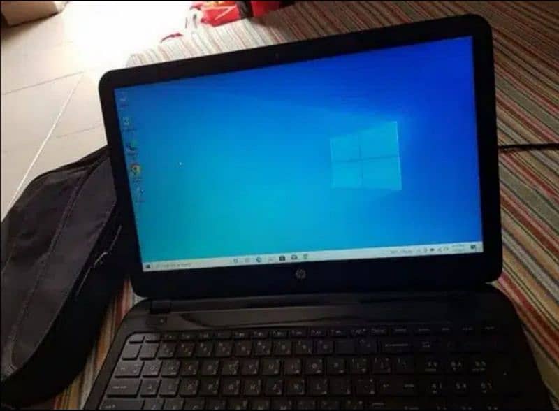 HP Laptop i3 - 4th Gen 10/10 1