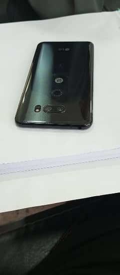 I am Selling LGV30 Thinq one day check warranty 0