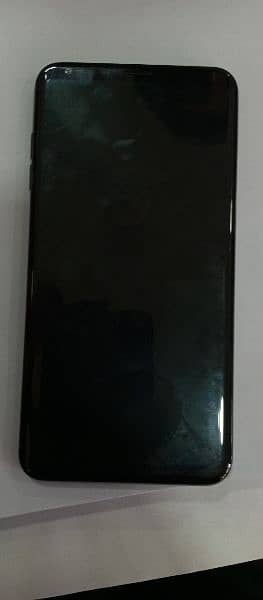 I am Selling LGV30 Thinq one day check warranty 6