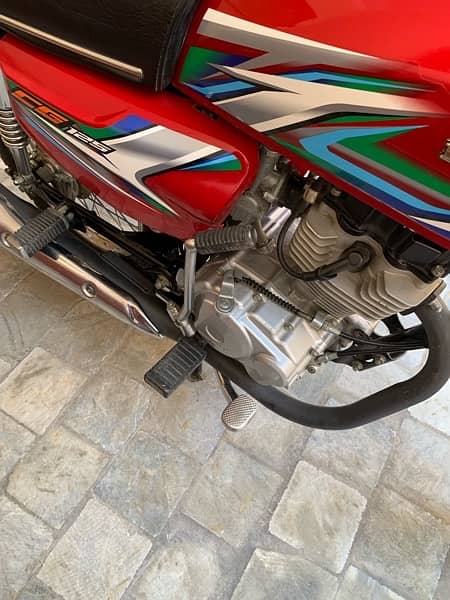 Honda 125 bike for sell in excellent condition 1