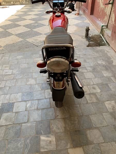 Honda 125 bike for sell in excellent condition 5