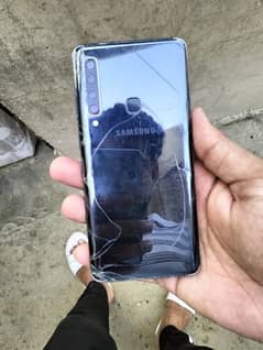 Samsung Galaxy A9 2018  condition 10/08 only back glass break
