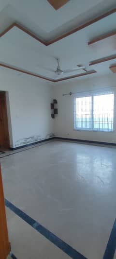 A Well Designed Upper Portion Is Up For Rent In An Ideal Location In D-17