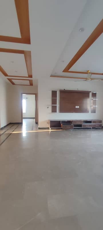 A Well Designed Upper Portion Is Up For Rent In An Ideal Location In D-17 7