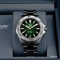 Tagheuer Aquaracer 40mm like new 2023 green dial