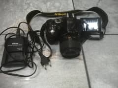 DSLR CAMERA Nikon D5200 0