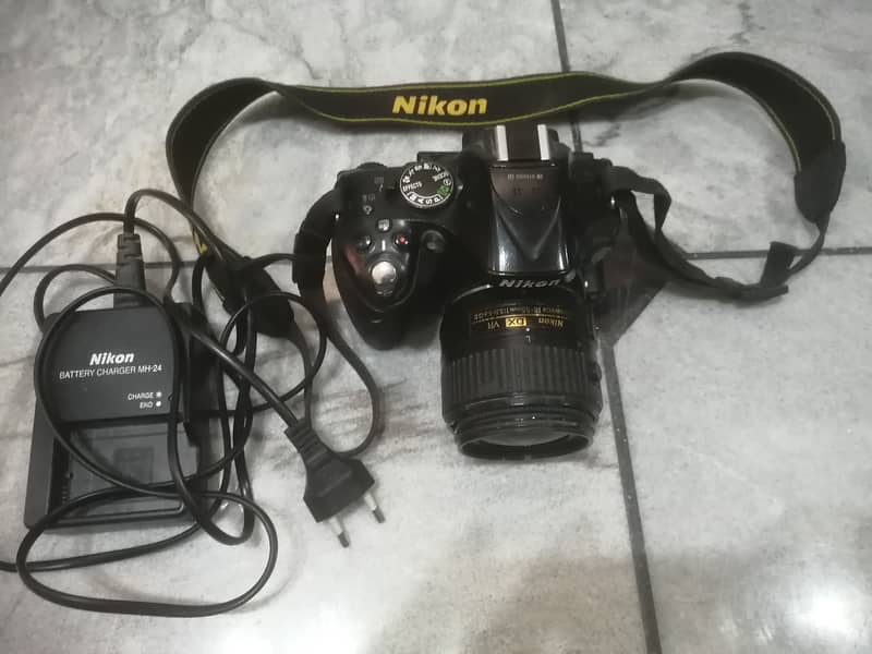DSLR CAMERA Nikon D5200 2