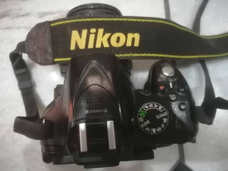 DSLR CAMERA Nikon D5200 3