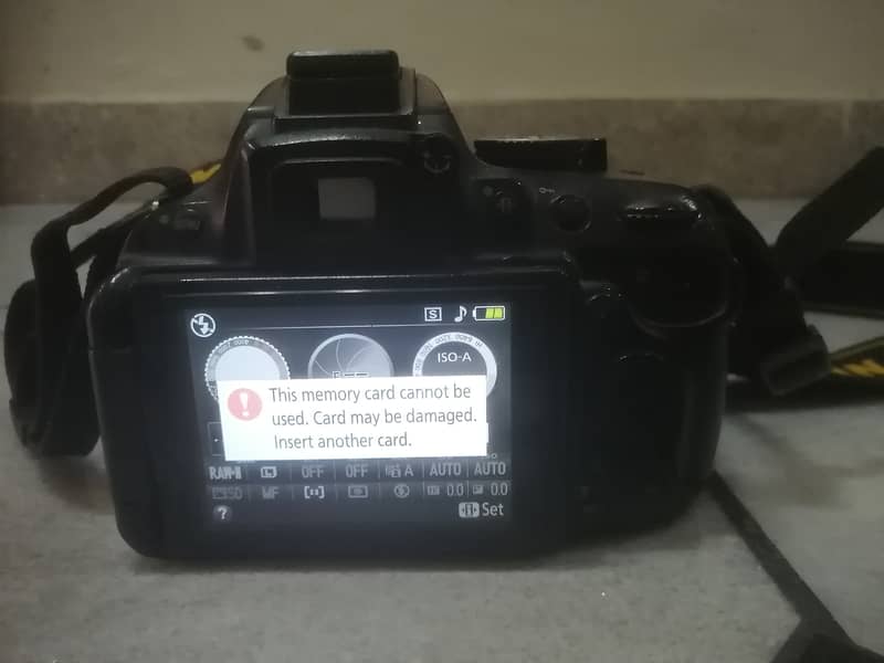DSLR CAMERA Nikon D5200 4