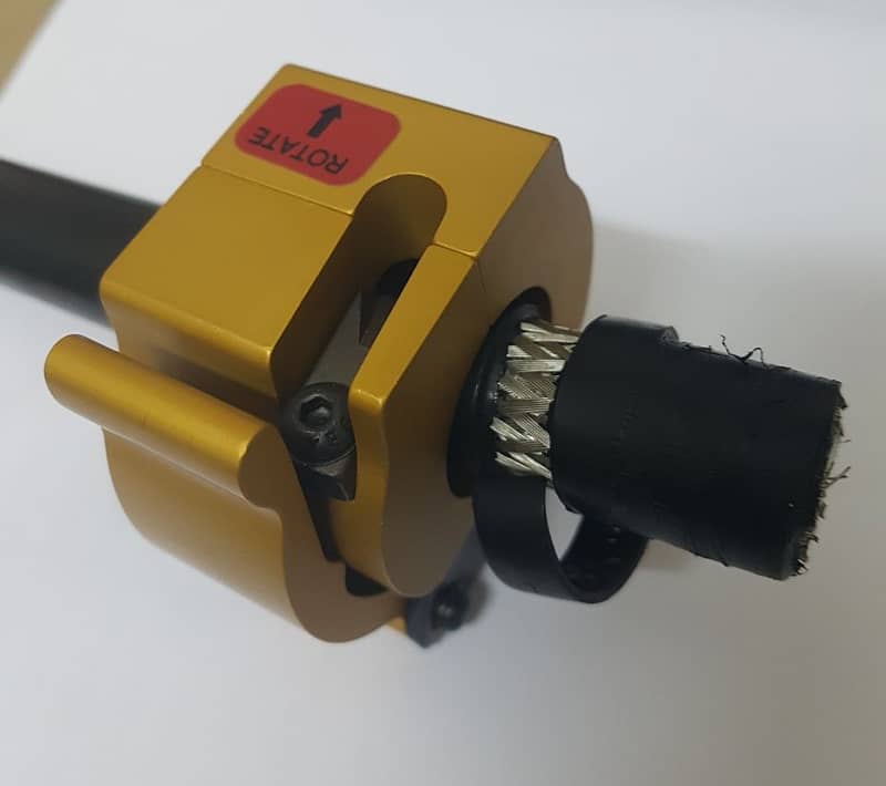 RF/IF Cable Cutting/Stripping Tool 7