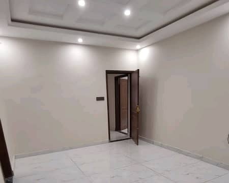 240 Square Yards Upper Portion for rent in Gulshan-e-Iqbal Town 4