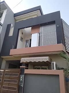 Exquisite 5 Marla Corner Luxury House for Sale in R3 Johar Town: Your Dream Home Awaits 0