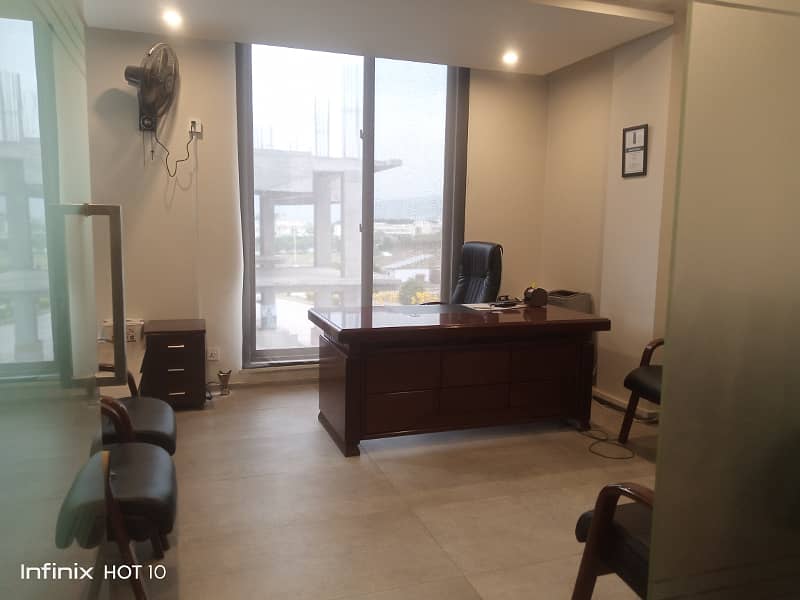 J-7 Mall 925 SQF Office First Floor For Sale In D-17 Islamabad 5