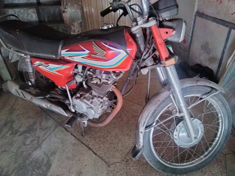 honda 125 2016 bank manger used in good condition 1