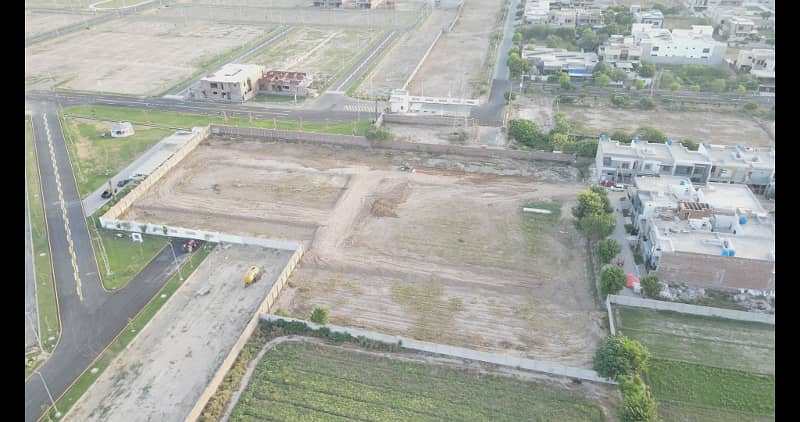 8 Marla Residential Plot For Sale In Canal Villas, Canal Road Faisalabad 2