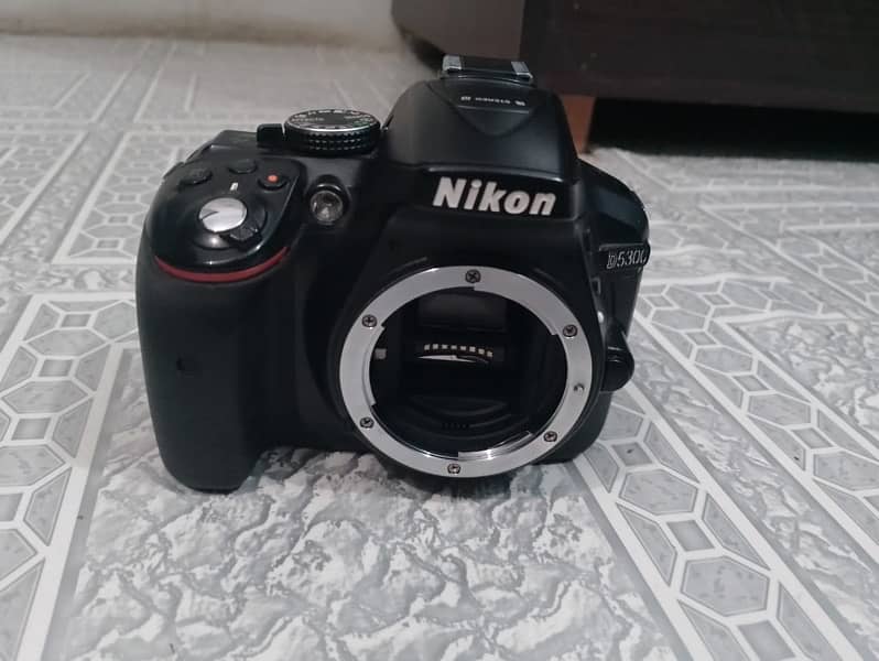 Nikon D-5300 2