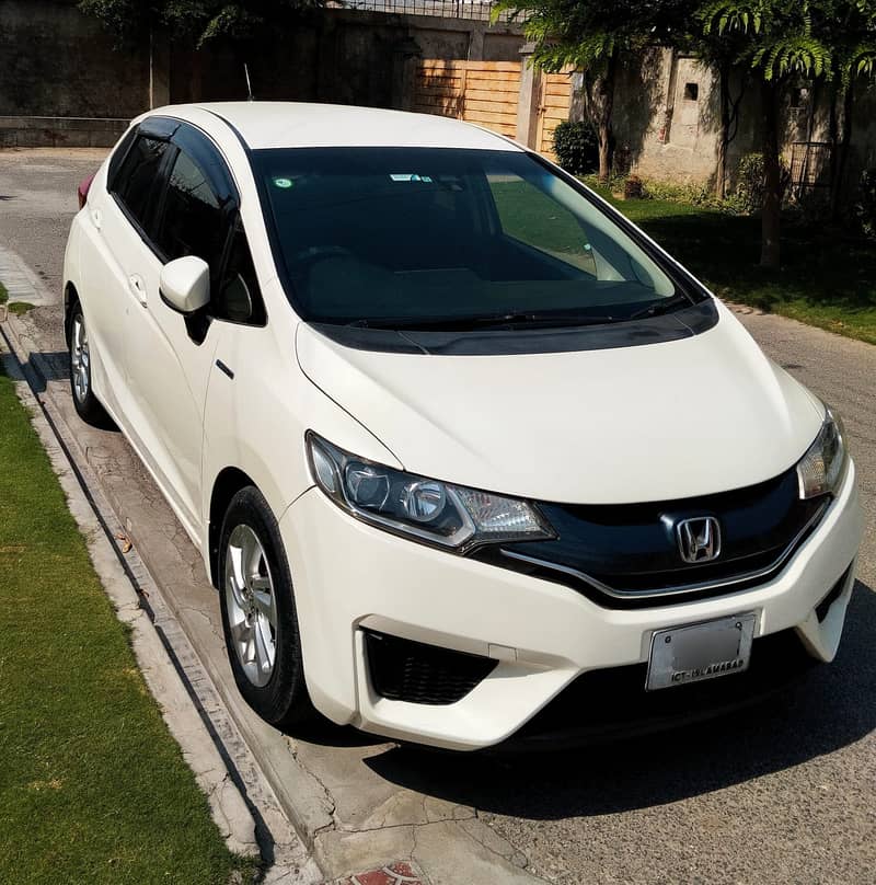 Honda Fit 1.5 Hybrid 2014 4