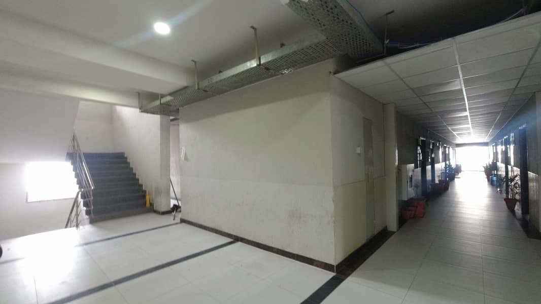 601 Sqft Office Is Available For Rent 16