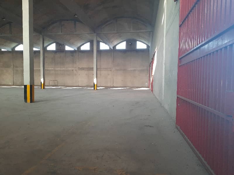 One Hundred Thousand Sq Feet Warehouse Vacant For Rent 15